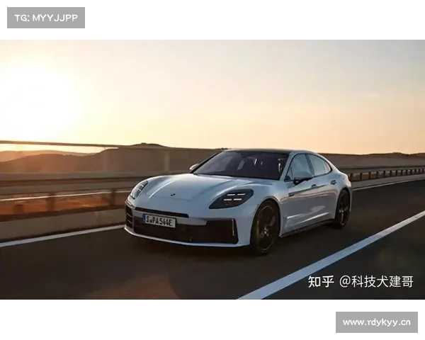 不舍私心,给家庭完美交待,试驾新款保时捷Panamera 不舍私心,给家庭完美交待,试驾新款保时捷Panamera